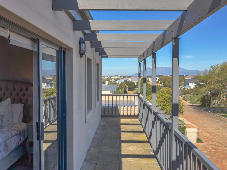 4 Bedroom Property for Sale in Atlantic Beach Golf Estate Western Cape